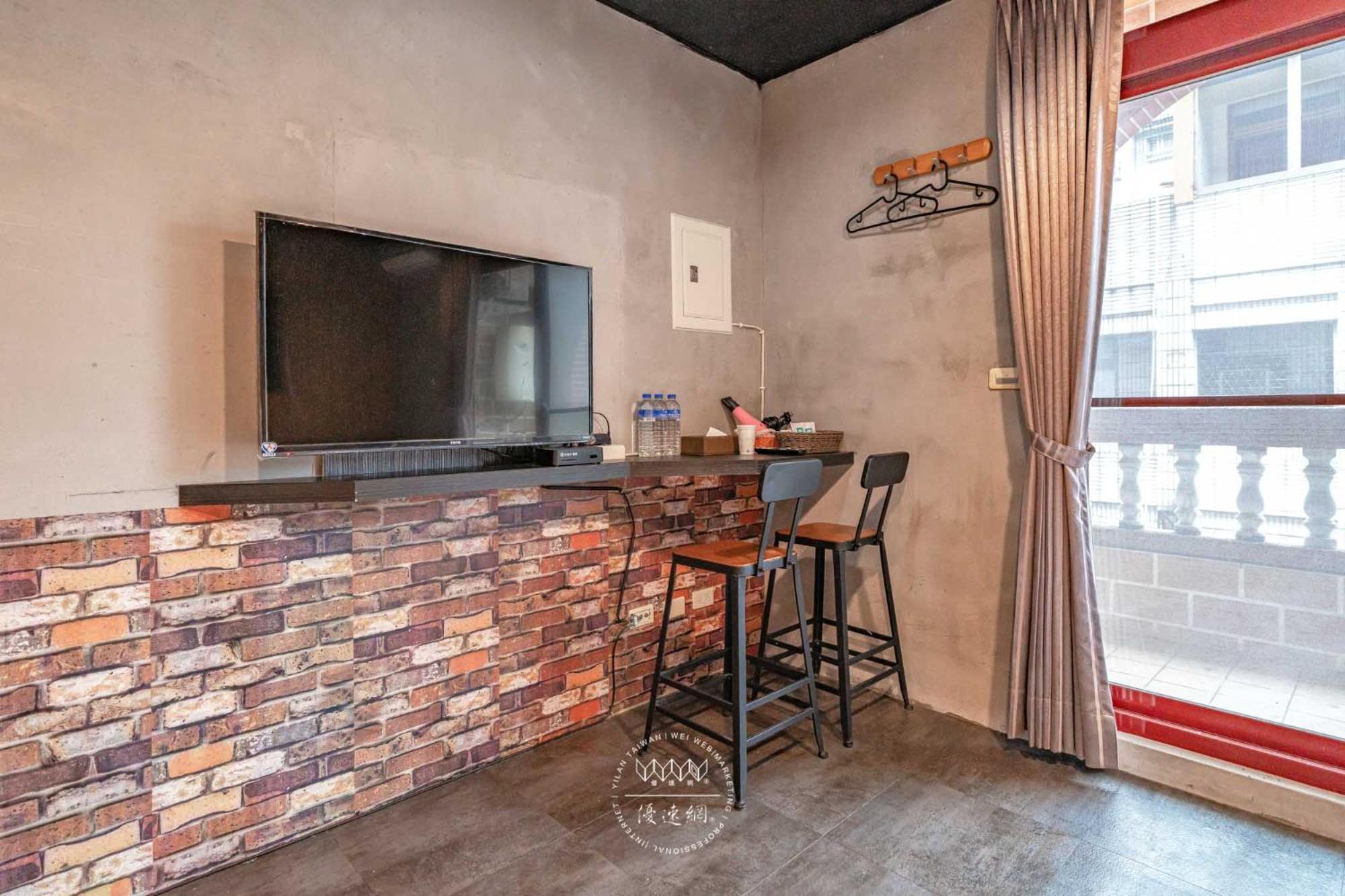 羅東夜市 工業loft旅宿 Loft House ليودونغ المظهر الخارجي الصورة