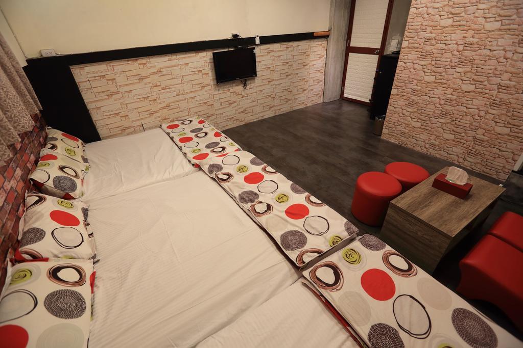 羅東夜市 工業loft旅宿 Loft House ليودونغ المظهر الخارجي الصورة